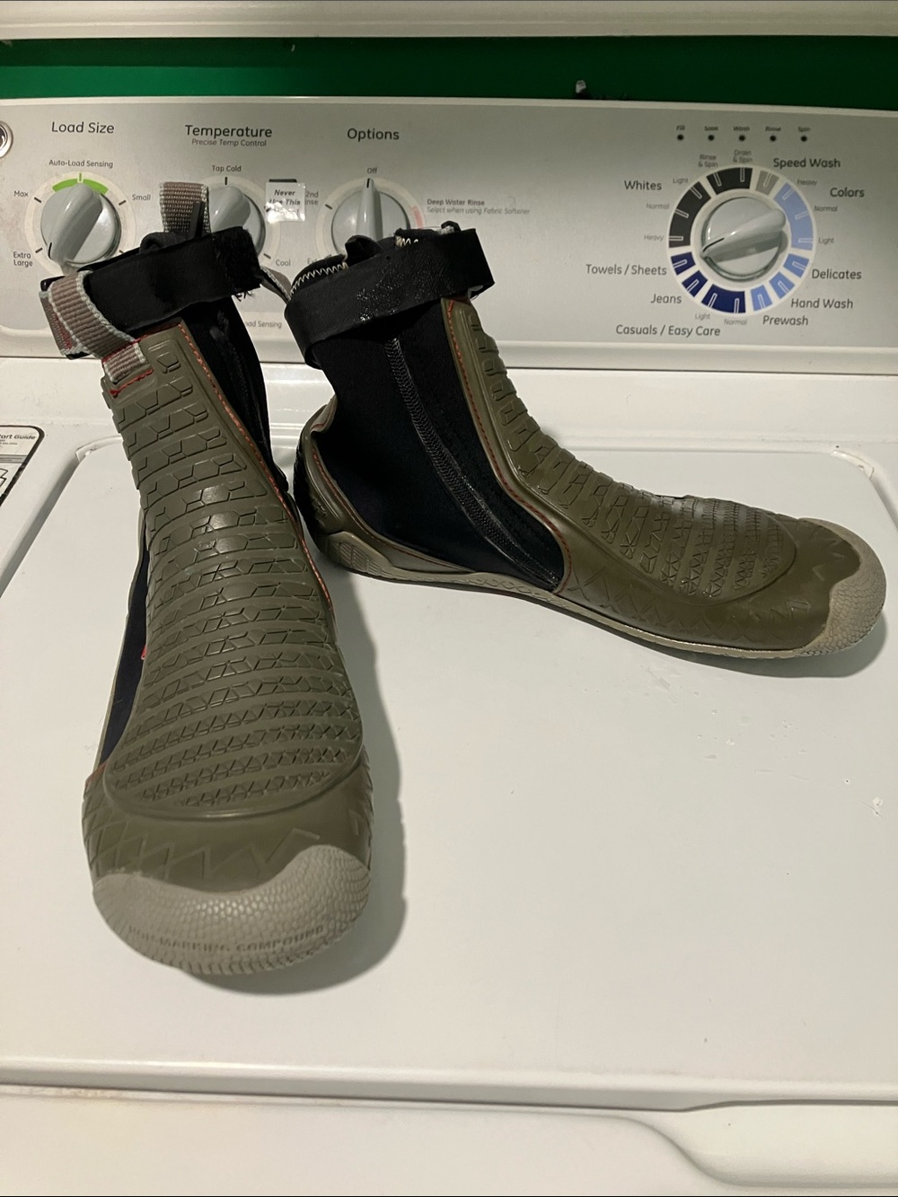 Sperry sea hiker boots neoprene and rubber men size 10